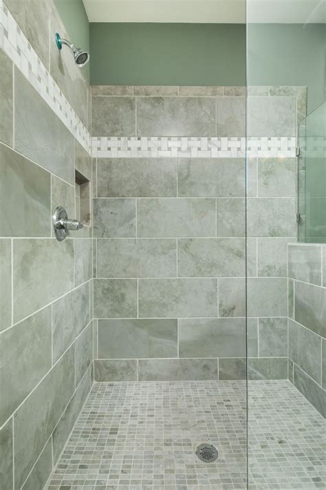 INSTALLING 12X24 PORCELAIN TILE SHOWER WALLS AND。